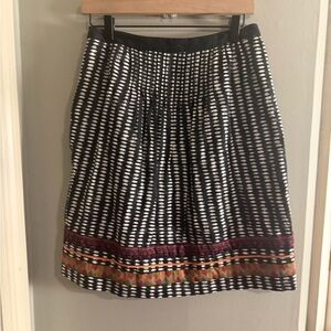 Edme & Esyllte Black and White Knee-Length A-Line Skirt